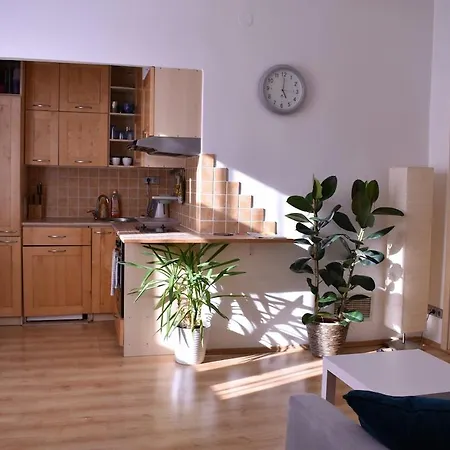 Appartement Bright And Cozy - 3 Min To Old Town Square