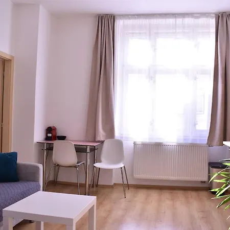 Appartement Bright And Cozy - 3 Min To Old Town Square *