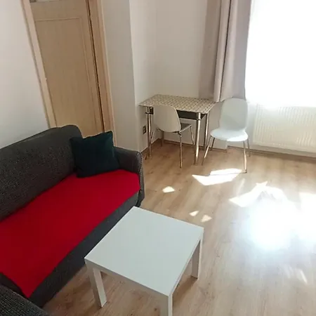 Daire Bright And Cozy - 3 Min To Old Town Square