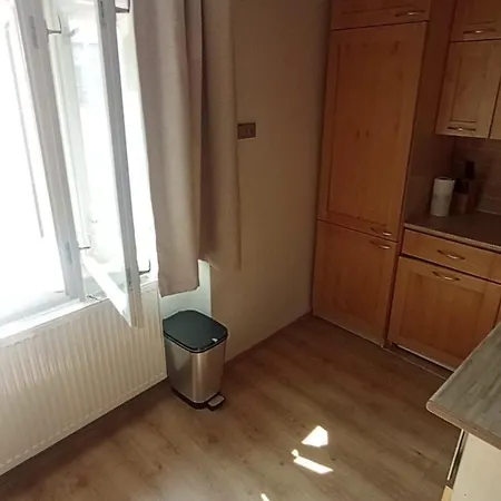 Bright And Cozy - 3 Min To Old Town Square Daire Prag