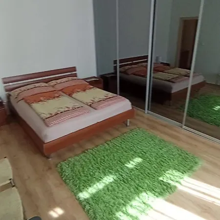 Bright And Cozy - 3 Min To Old Town Square *
