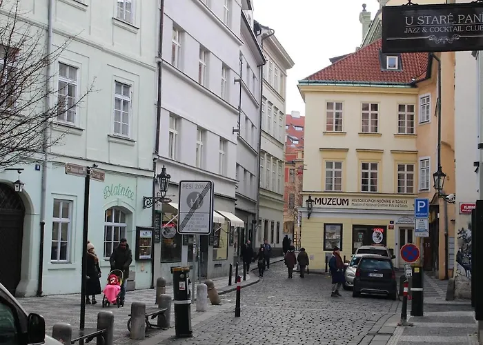 Bright And Cozy - 3 Min To Old Town Square * Praha