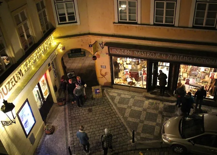 Bright And Cozy - 3 Min To Old Town Square *