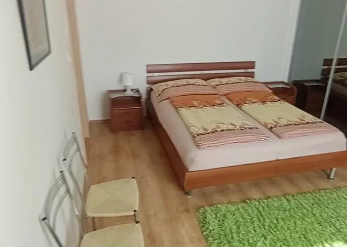 Bright And Cozy - 3 Min To Old Town Square Praha