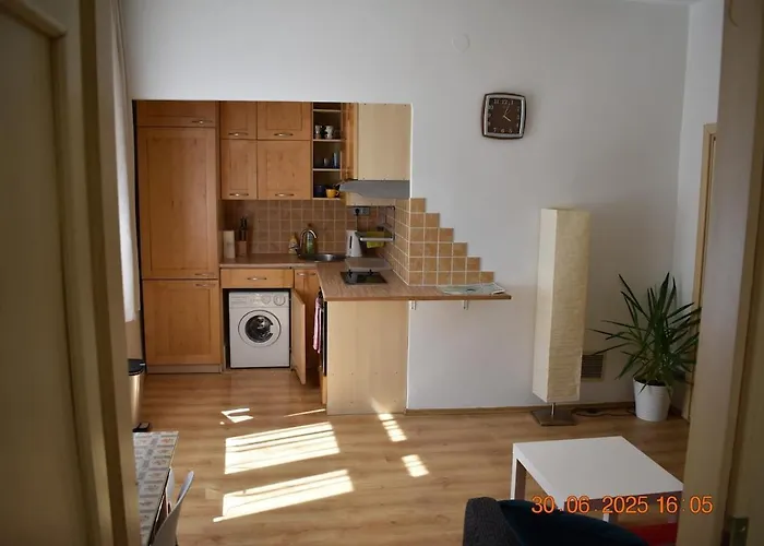 Bright And Cozy - 3 Min To Old Town Square Apartmán *