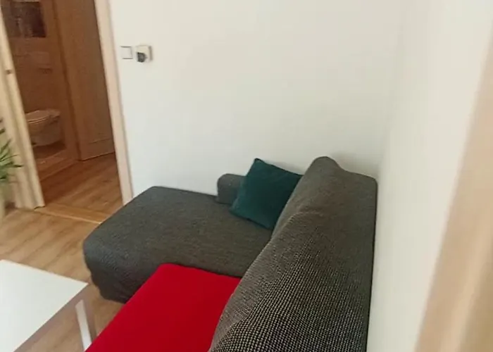 Bright And Cozy - 3 Min To Old Town Square