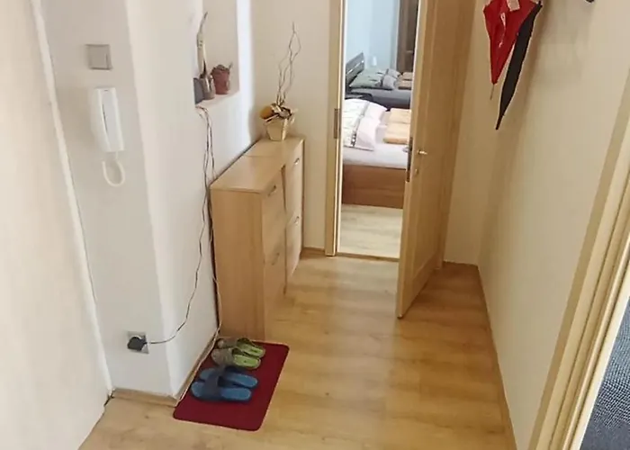 Bright And Cozy - 3 Min To Old Town Square Apartmán