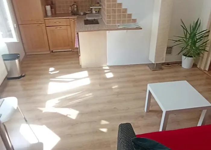 Bright And Cozy - 3 Min To Old Town Square Apartmán *